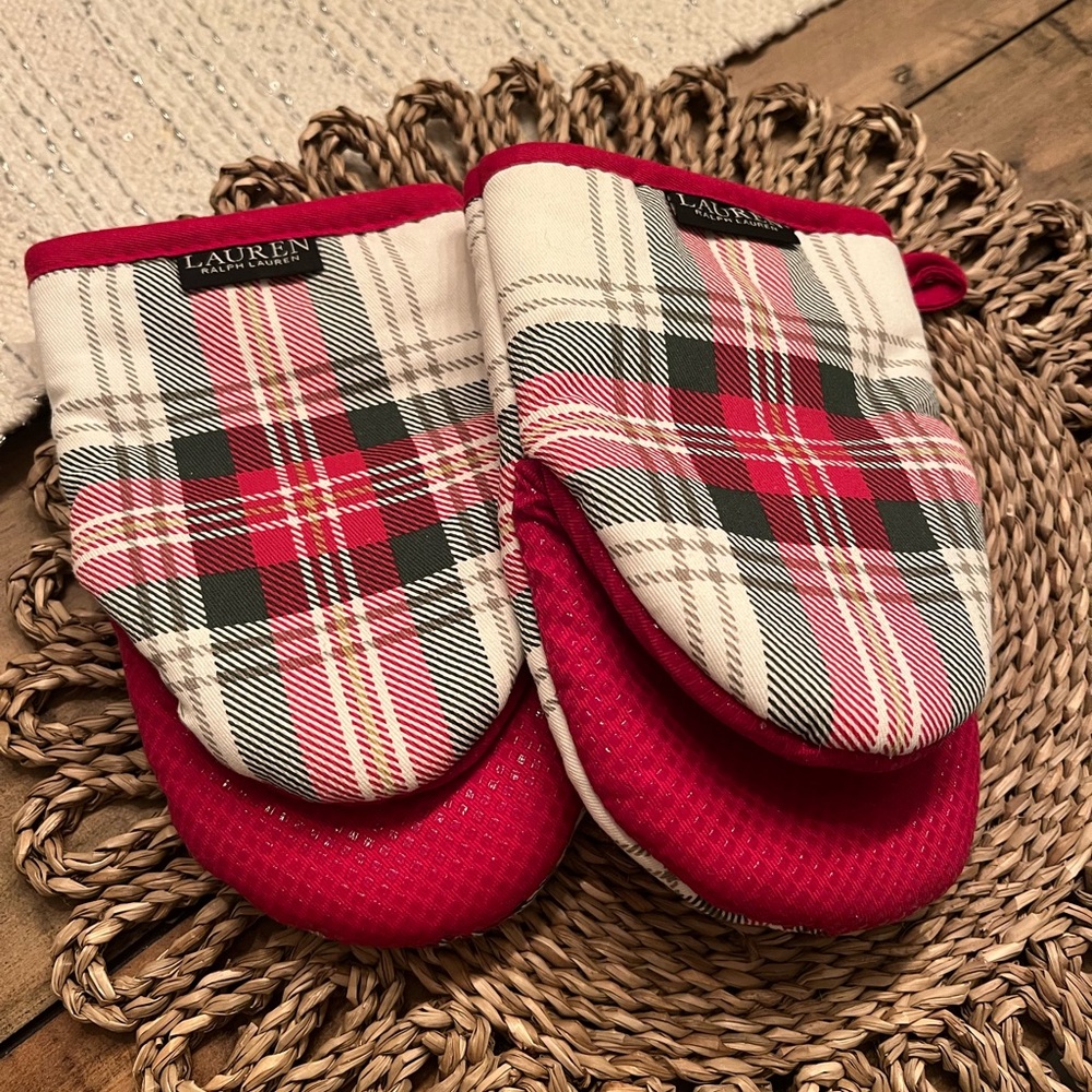 NWOT Ralph Lauren Red Plaid oven Mitts